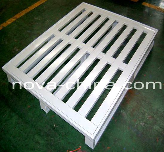 Malakas na Tungkulin Pallet na bakal para sa Pagsuporta sa Pallet Rack