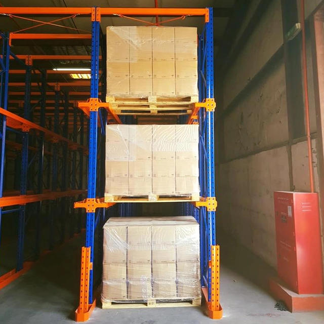 Magmaneho sa pallet racking