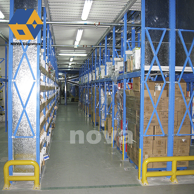 Steel Medium Duty Rack Mezzanine na may Floor Support