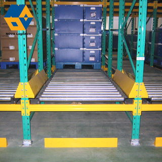 Malakas na tungkulin ng pag -iimbak ng gravity na bakal na pallet racking